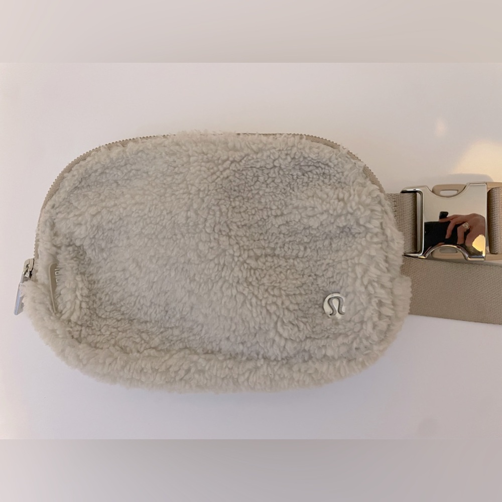 Everywhere belt bag - 1L
